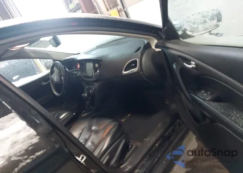 2015 Dodge Dart Limited z USA, uszkodzony, nr VIN 1C3CDFCB4FD122674